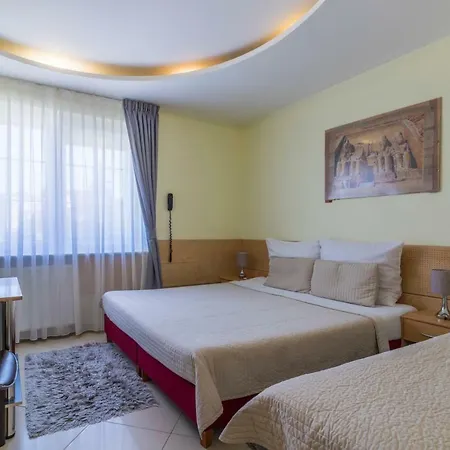 Aida Gościnne 3*